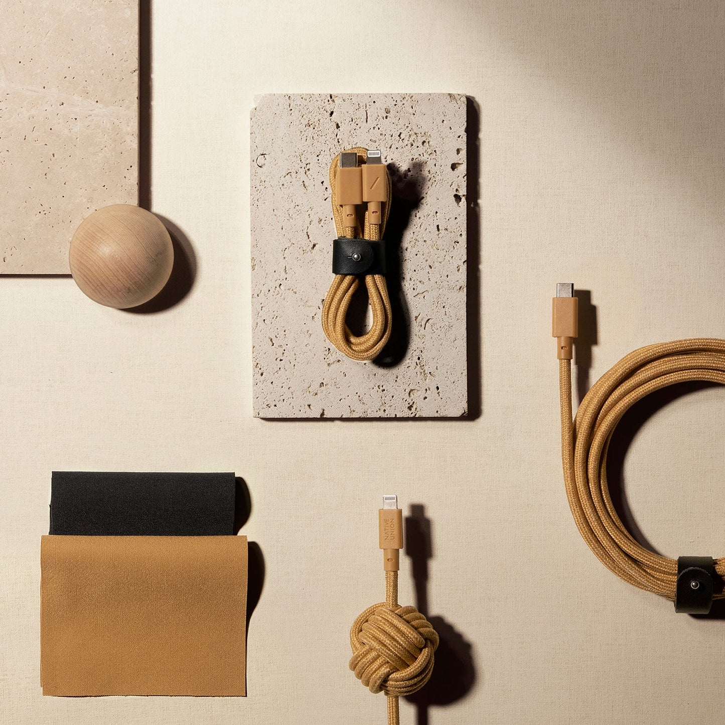 Belt Cable XL USB-C to Apple Lightning