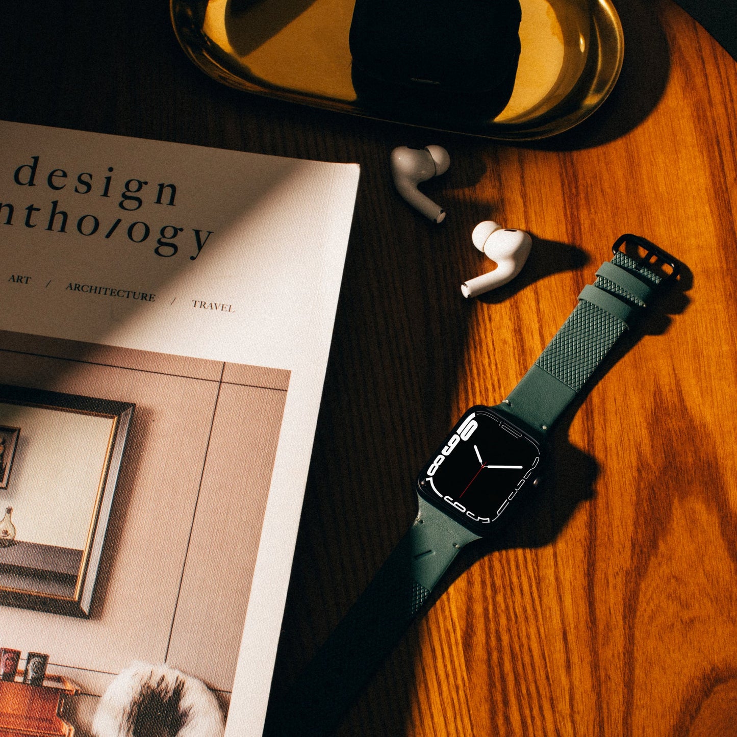 (Re)Classic Strap for Apple Watch