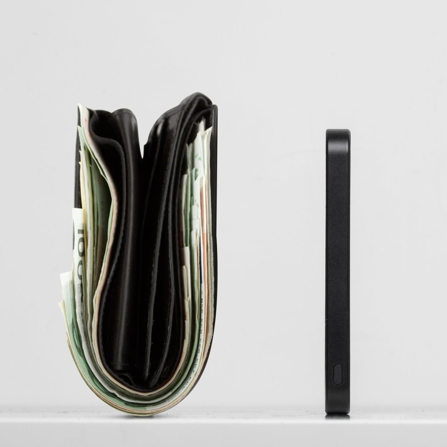 (Re)Classic Magnetic 5000mAh Power Bank Black