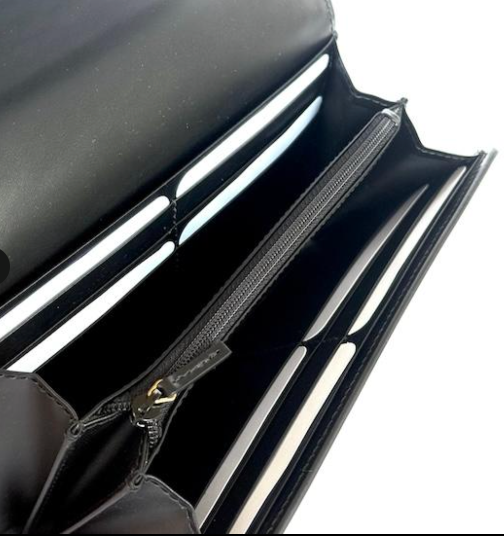 Bi-fold Long Wallet