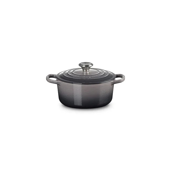 2qt Signature Cast Iron Round Dutch Oven