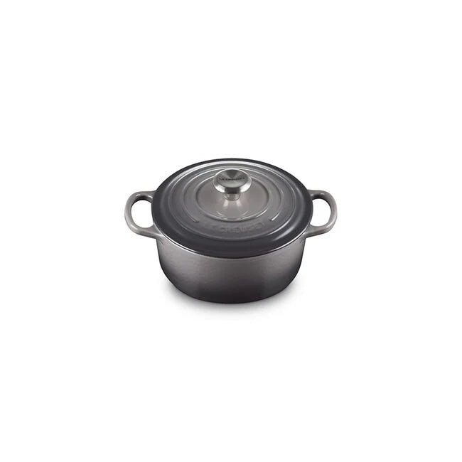 2qt Signature Cast Iron Round Dutch Oven